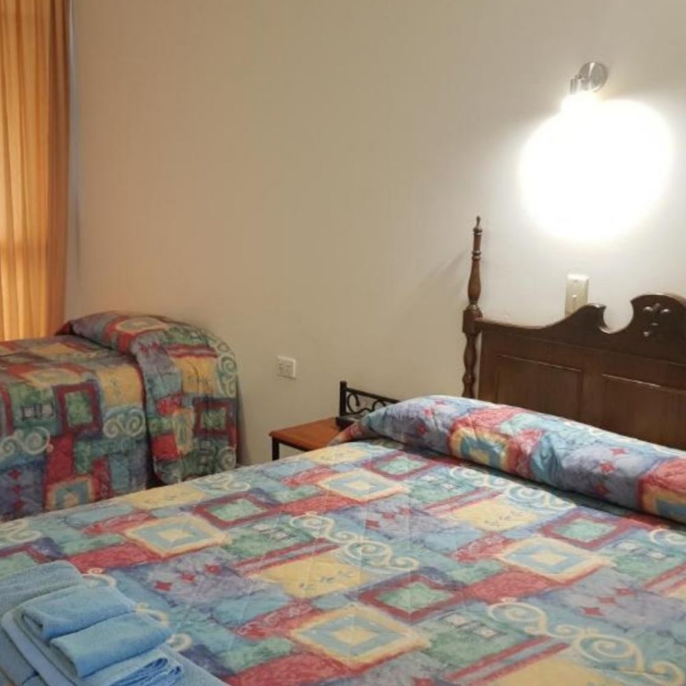 Budget Queen Room | Accommodation In Hay